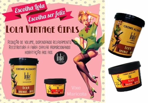 Duas Amigas Sob Um Secador De Cabelo Vintage Na Cabeleireira